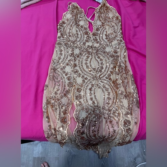 Fashion nova dress - Picture 5 of 6